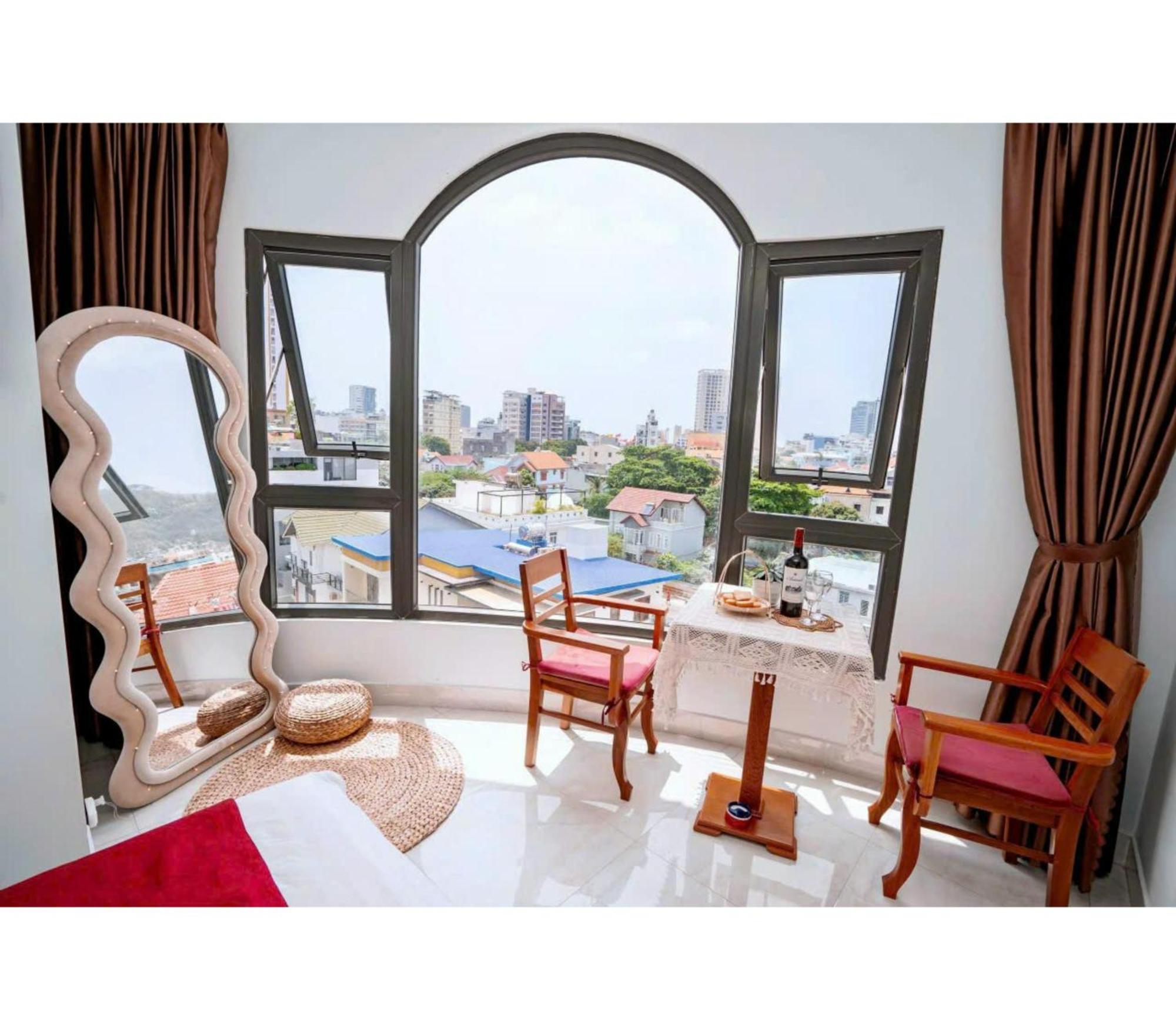 Oyo 1216 Ha Hotel Vung Tau Esterno foto