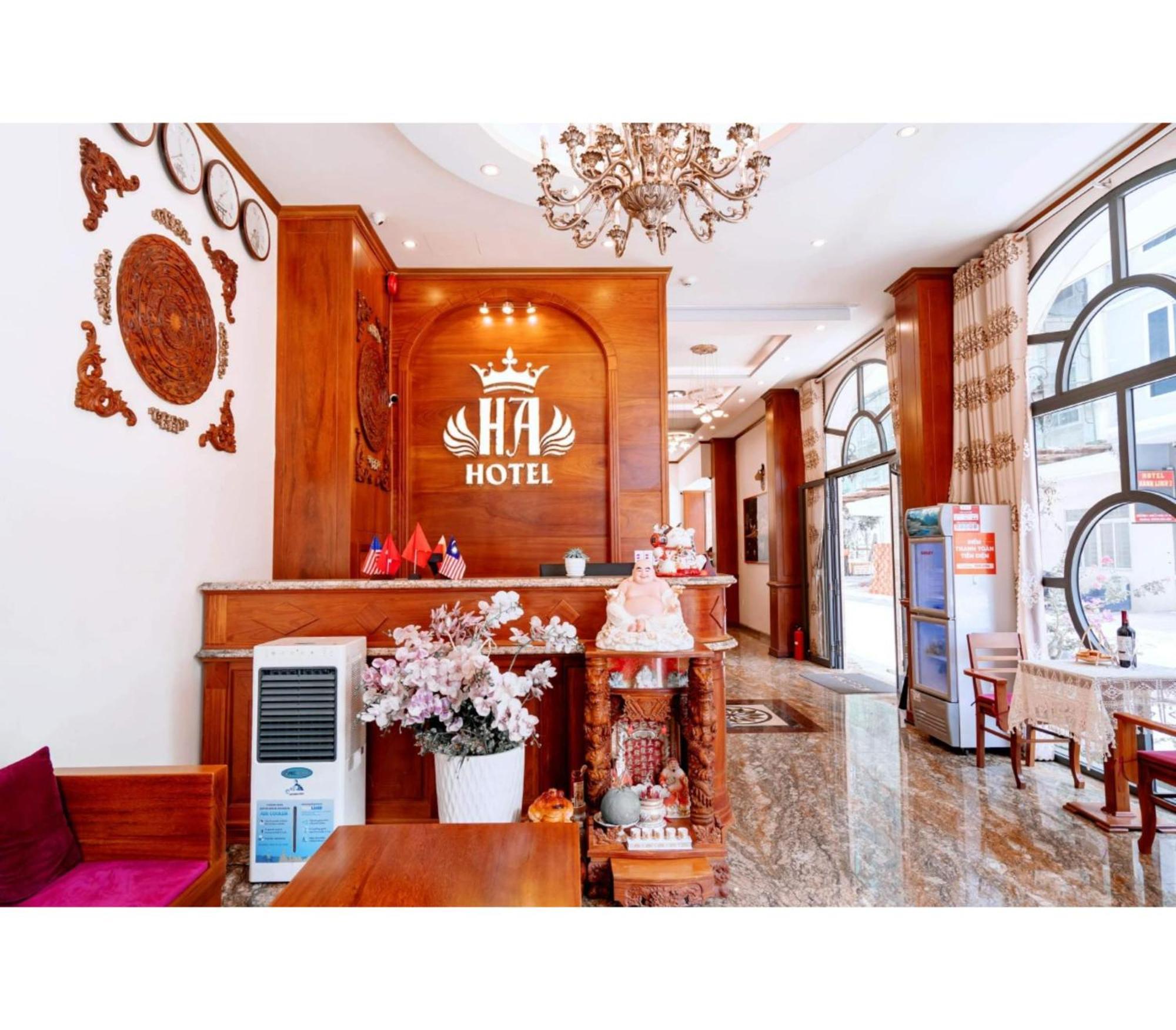 Oyo 1216 Ha Hotel Vung Tau Esterno foto